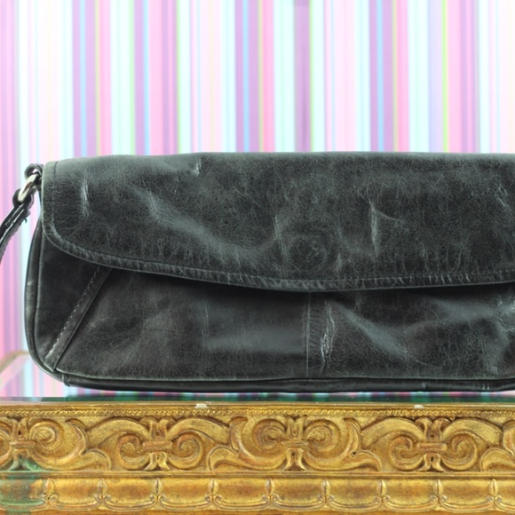 Kenneth Cole Reaction Black Leather Clutch / Wristlet - Picture 5 of 8